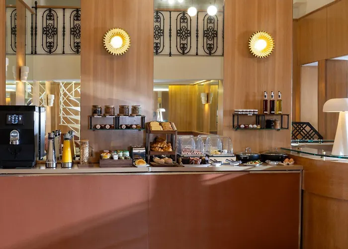 Hotel Le Clery Paris